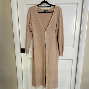 Ashley Park *** Long Tan Cardigan/Duster